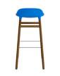 Form Bar Chair 75 cm Walnut, bright blue