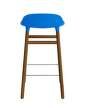 Form Bar Chair 65 cm Walnut, bright blue