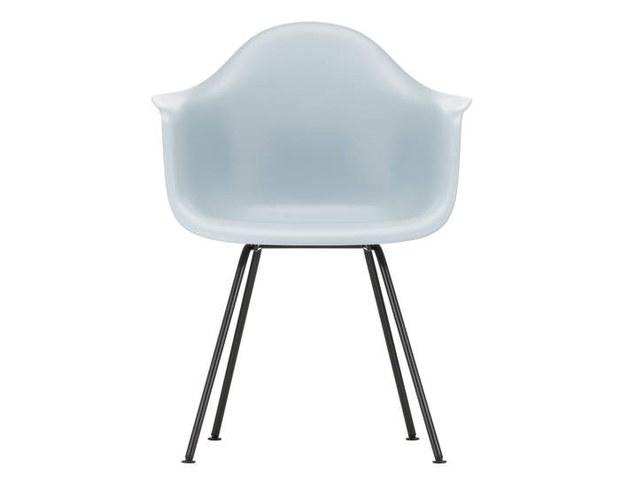 Vitra Eames Plastic Chair DAX