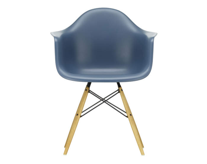 Vitra-Eames-Plastic-Chair-DAW