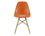 Eames Fiberglass Side Chair DSW, red orange/ash