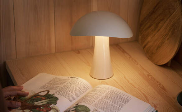 Louis Poulsen Rumee Lamps
