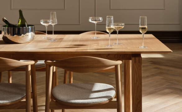Bolia Kuma Dining Tables